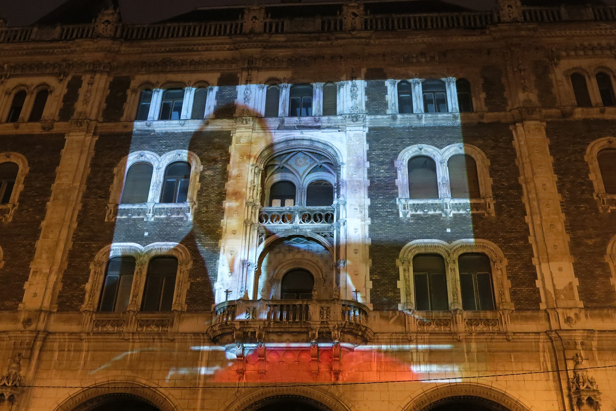 Illustration for article titled Valami nagy baj van – képeink a péntek esti tüntetésről