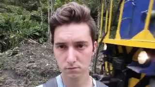 Kis híján letépte a mozdony a szelfiző hülyegyerek fejét