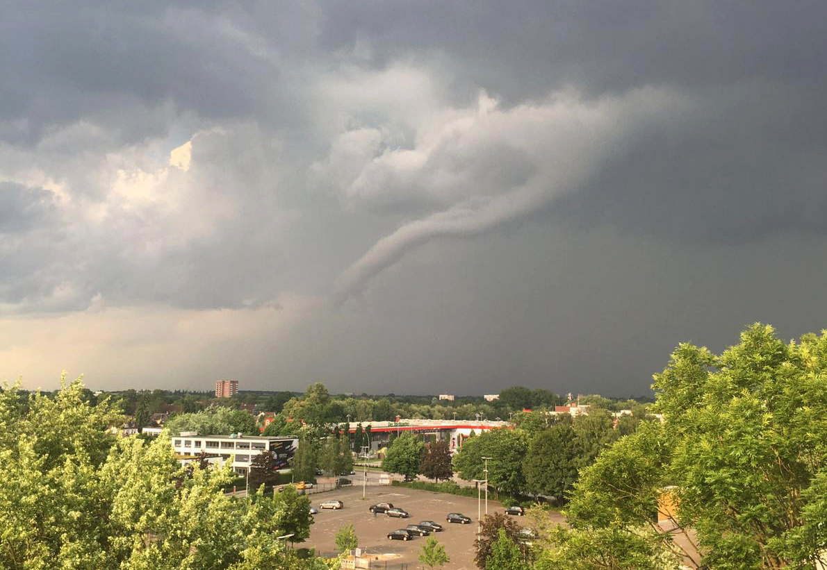 Ha a tegnapi hamburgi időjárásról csak egyetlen cikket olvasol el