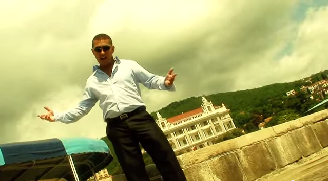 Jolly lopta volna a legnagyobb romaslágert?