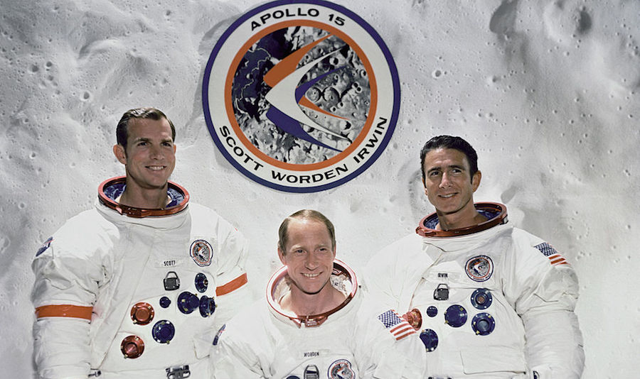 Illustration for article titled És azt tudtátok, hogy magyar zászló is keringett már a Hold körül?