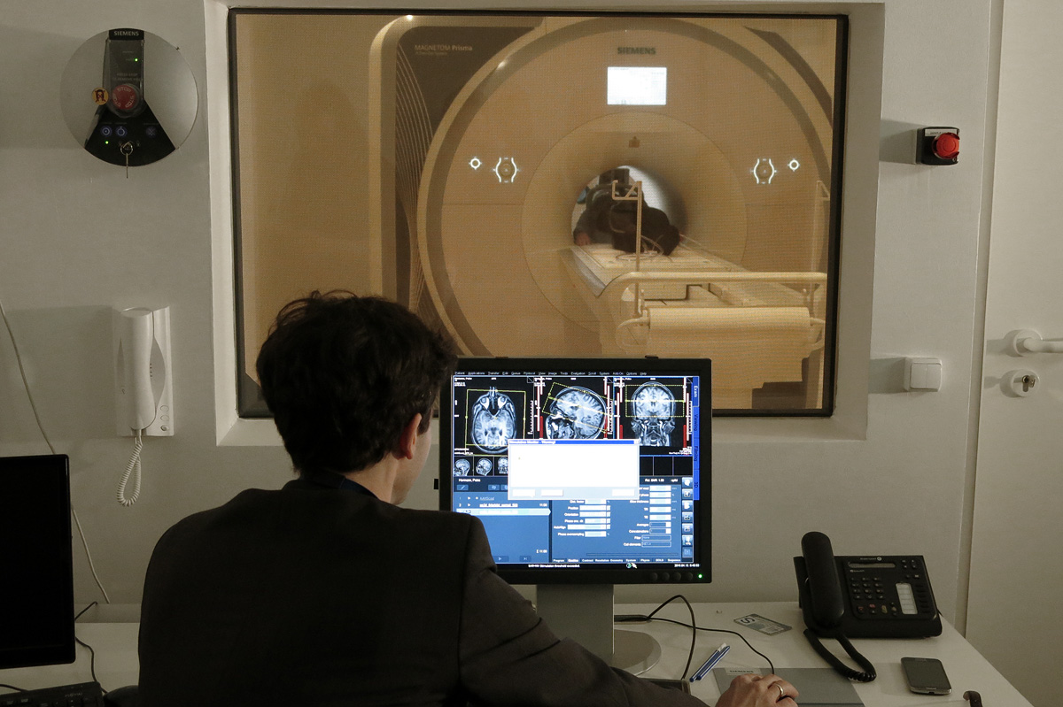 Illustration for article titled 600 millió forint, és olyan, mint egy óriásrobot nagy fehér segglyuka