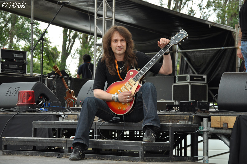 Illustration for article titled Személyes vallomásokkal teletűzdelt zenei hullámvasút, melynek végállomásán a világ egyik legjobb bandájára lelsz I. rész