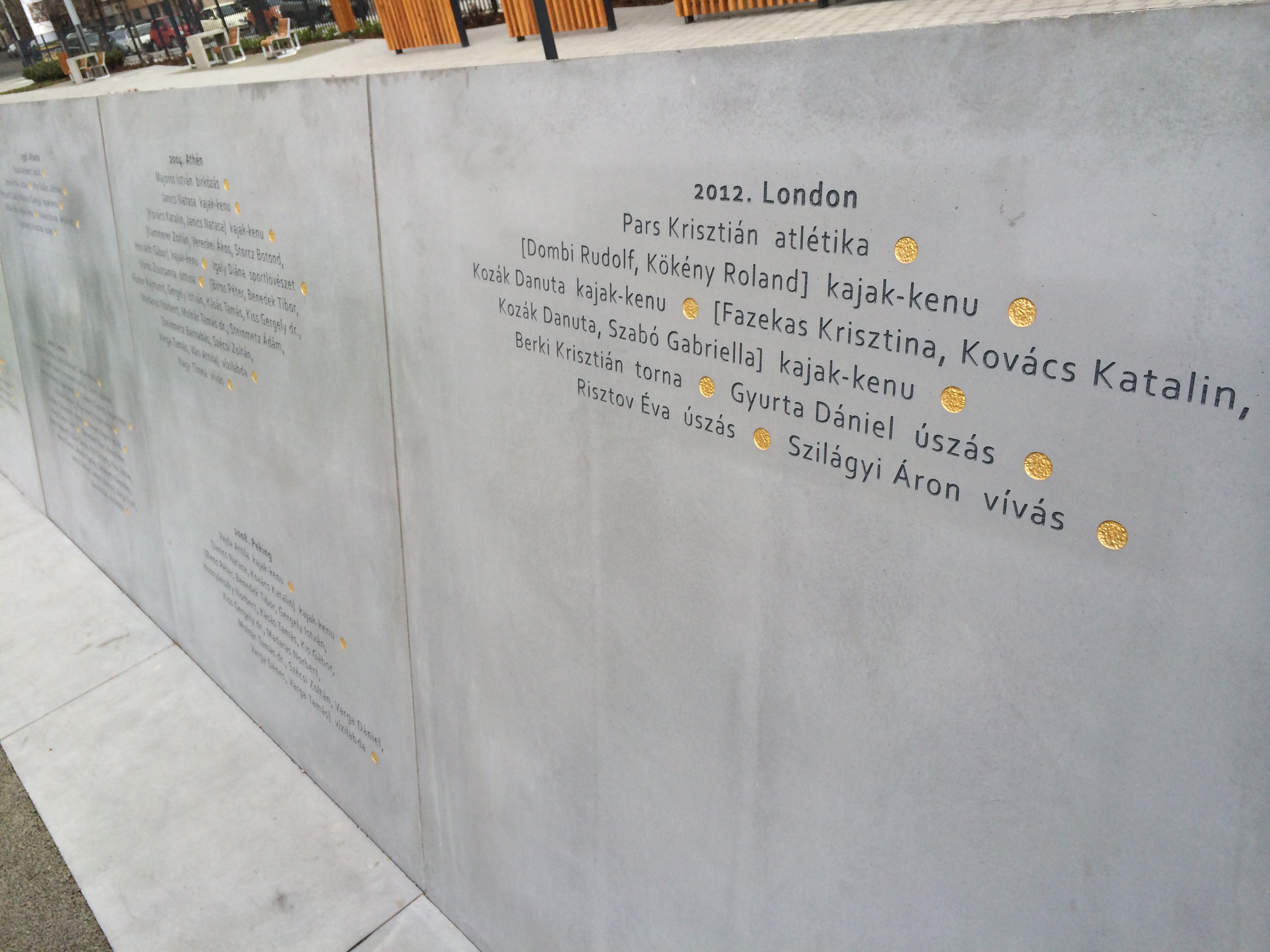 Illustration for article titled A Fidesz kutyája akarok lenni!