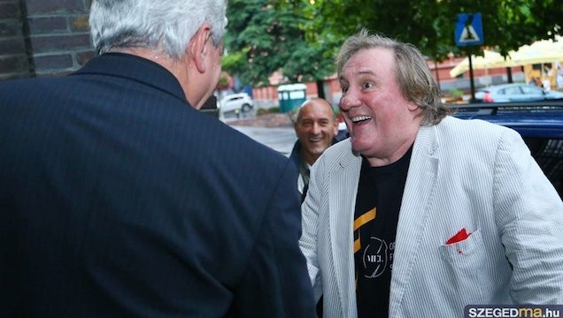 Sok mindent elhiszek, de ezt nem: Depardieu napi 14 üveg bort iszik?!