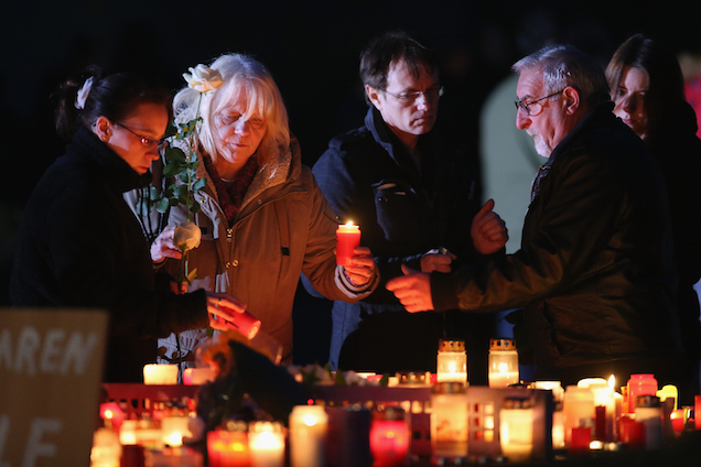 Kísérteties: kizárták a lezuhant gép pilótafülkéjéből az egyik pilótát