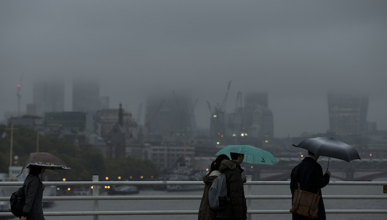 Még nem mertem felhúzni a redőnyt