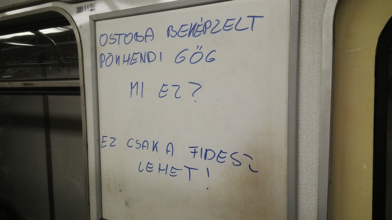 A Kék Metró Politológusa ilyenkor sem pihen