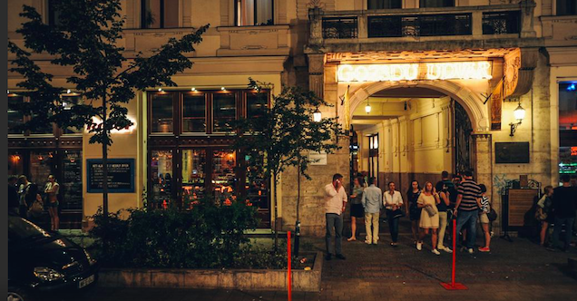 Szerintetek melyik a legócskább foglalkozás 21. századi napjainkban?