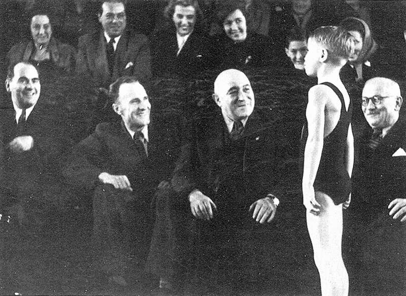 Semmi sem tart örökké