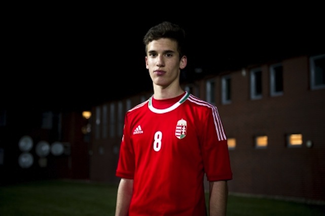 Barca-trikót húzott a meze alá a Real ellen Orbán focistája