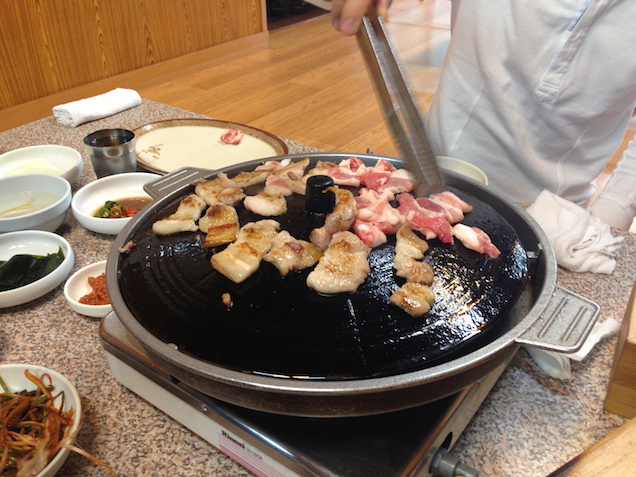 Illustration for article titled Kell Budapestre egy koreai császárhúsozó!