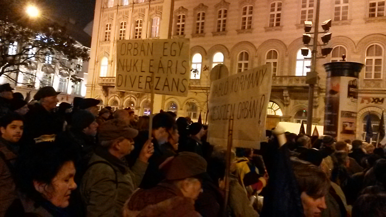 Illustration for article titled A tüntetős animgifek mindig jól néznek ki