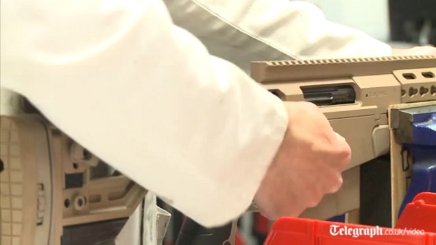 Kis manufaktúrában gyártják a brit hadsereg mesterlövész fegyvereit