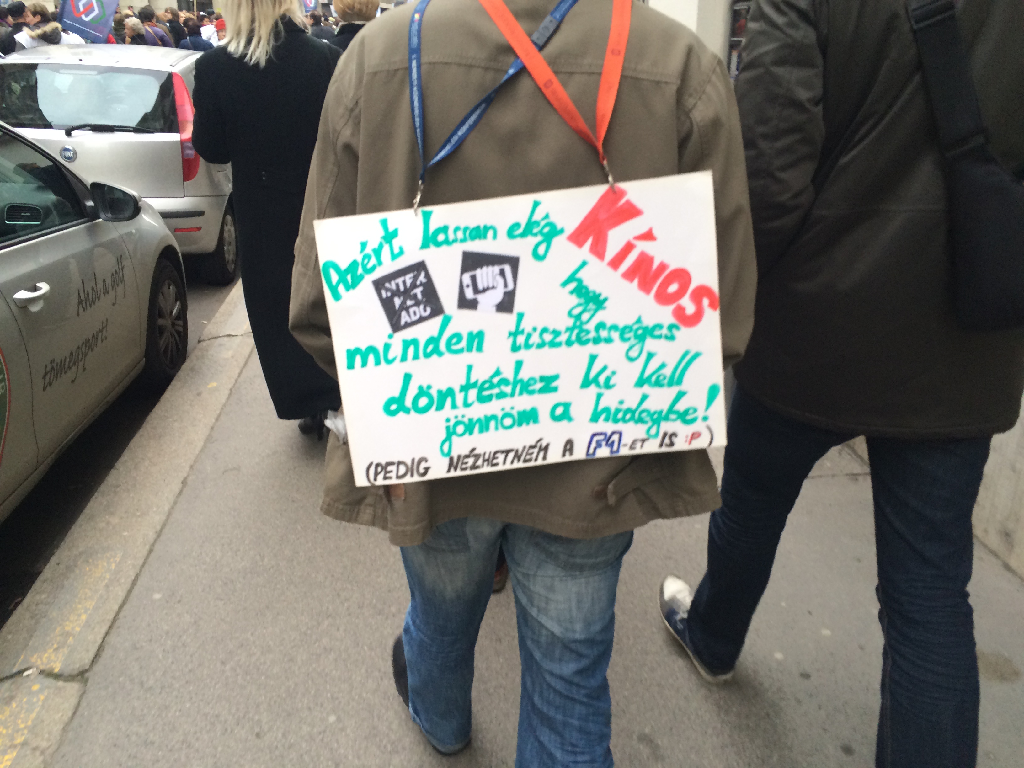 Permanens tüntetők