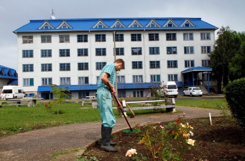 Illustration for article titled Tilos a Bakács mindenkor (Honthy és Hanna jegyzetmaraton)