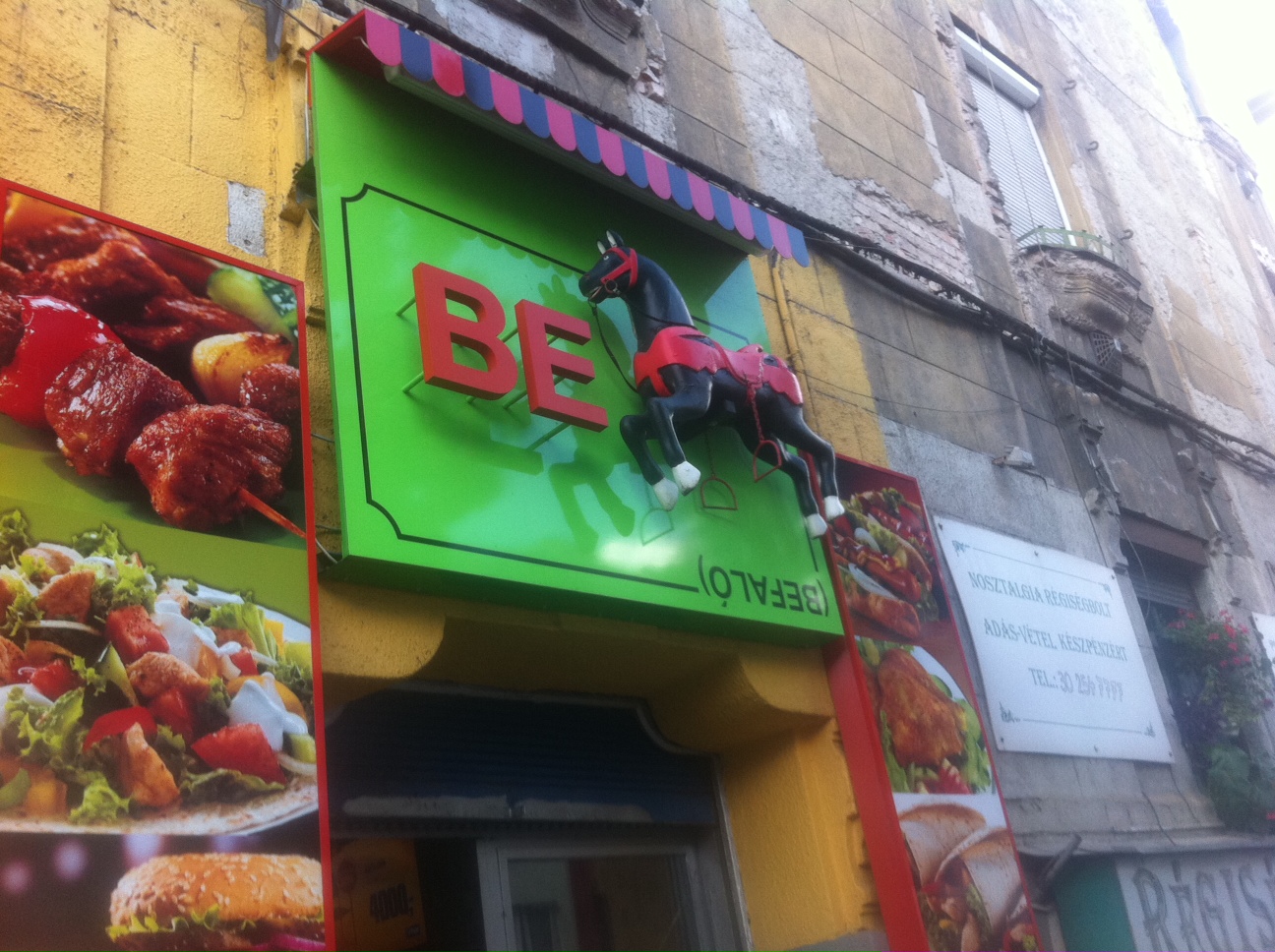 A szóviccháború véget ért, nincs több dobása senkinek