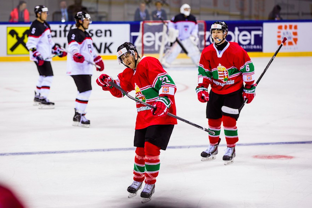 Na ma van az a nap, amikor alaposan el kell páholni az olaszokat