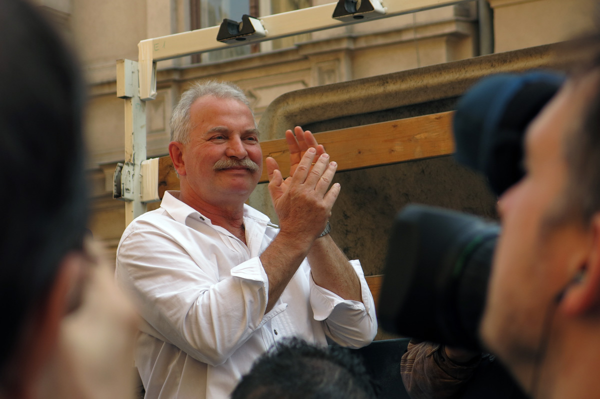 Illustration for article titled Harcba boldog jövőért megyünk – képeink a Második Békemenetről