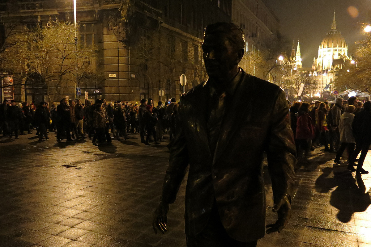 Illustration for article titled Game Over – képeink a kedd esti tüntetésről