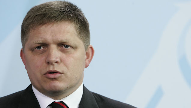 Negyedmilliárd eurós hangulatjavító csomagot jelentett be Robert Fico
