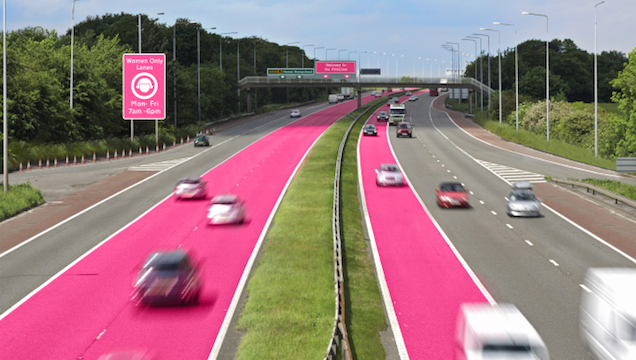 Külön rózsaszín sávokra terelné a nőket egy brit biztosító