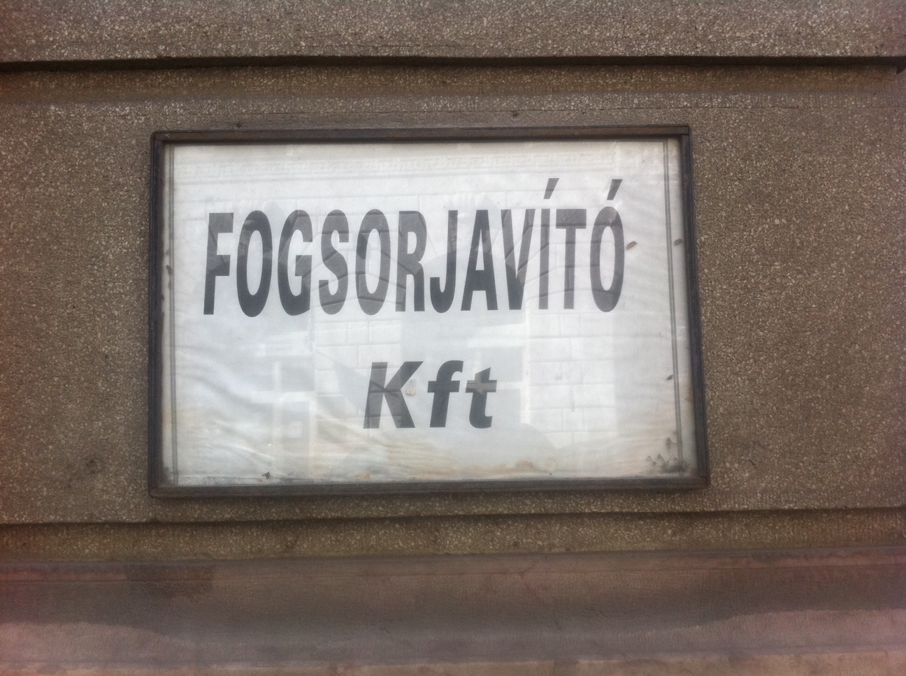 Jók a fogaid, Laci, de vigyázz, mert könnyen elveszítheted őket!