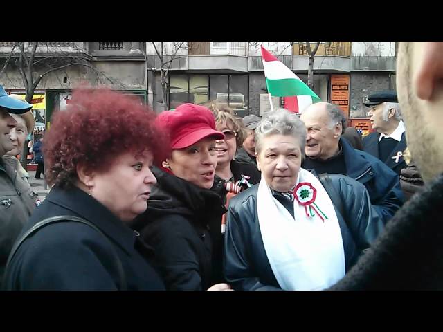 Egy olasz újságírónő minket akart oktatni szabadságból és demokráciából