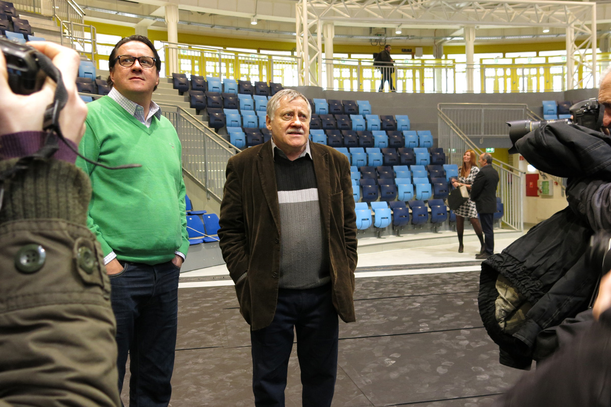 Illustration for article titled Simicskó Air István majdnem bezsákolta a kisgyereket