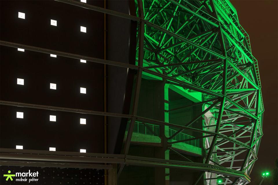 Illustration for article titled Na jó, akkor kiteszek néhány fényképet egy épülő magyar stadionról