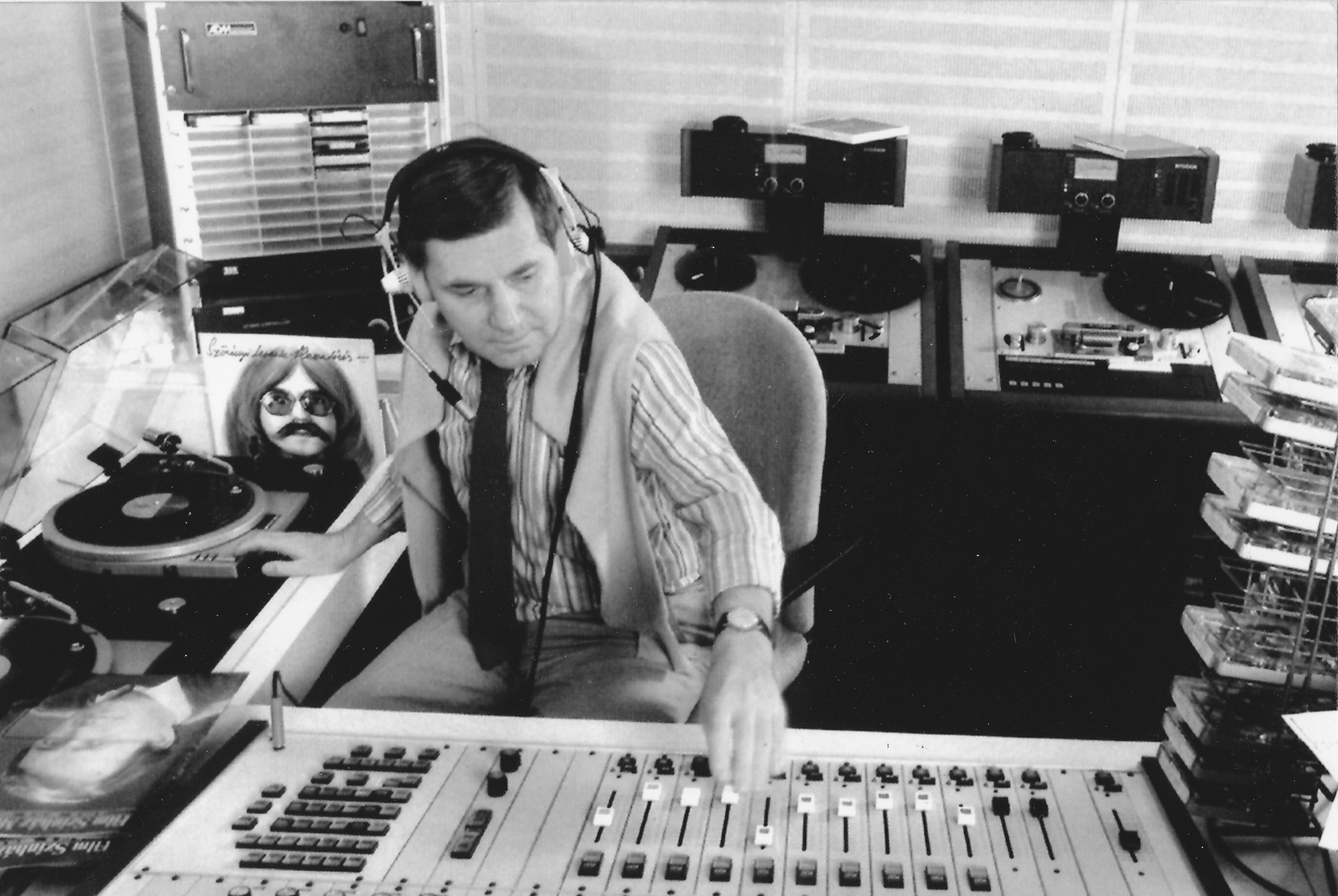 Illustration for article titled VENI, VIDI, VICI! Mi mindent köszönhetünk Szepesi Györgynek!em/em