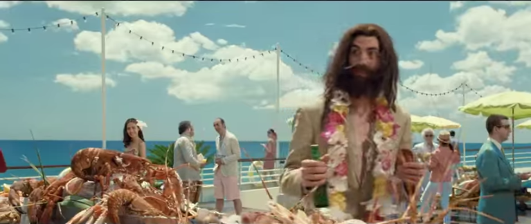 Ha újságíró vagy, és titokban megalázod magad, megutaztat a Heineken