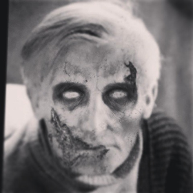 Illustration for article titled Ilyen lett József Attila és Babits, miután megharapták a zombik