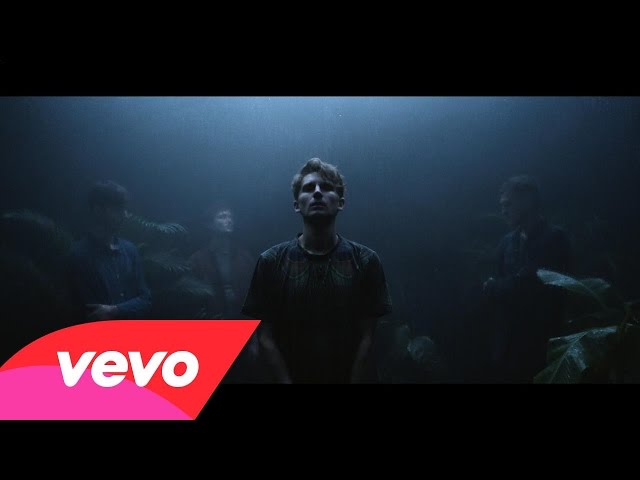 Nagy sikerű hangversenyt adott az Akváriumban a Glass Animals együttes
