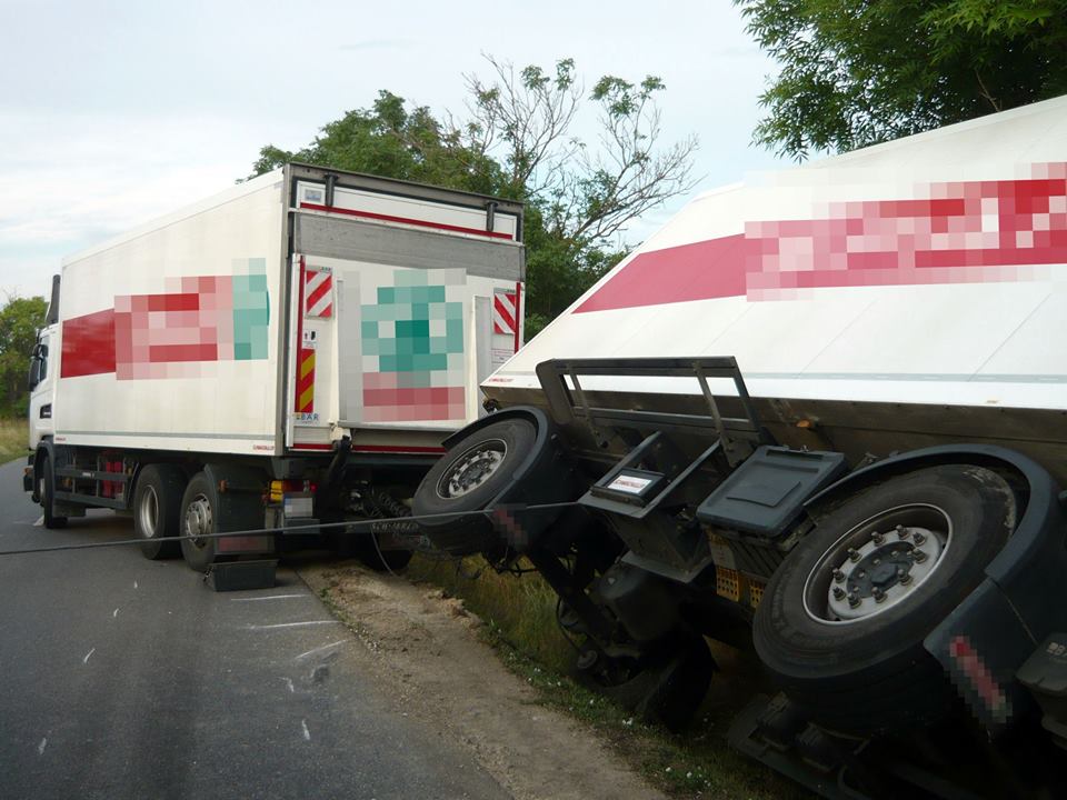 Illustration for article titled Ismerd meg az ország és a világ legviccesebb cenzorait!