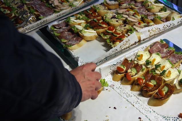 Illustration for article titled Billeg a Fidesz-kétharmad, bejut az LMP (percről percre)