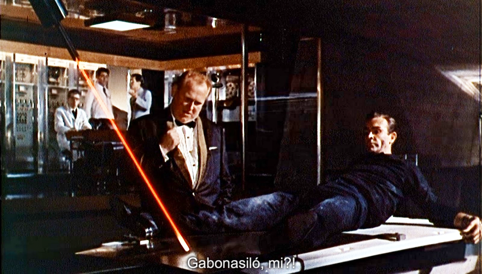 Illustration for article titled Kisebb nukleáris háború robbant ki a tumblr-en egy Bauhaus villa miatt