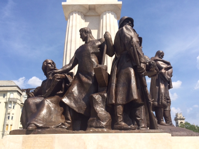 Illustration for article titled Bencsik András látens homoszexuális kovácsot alakít