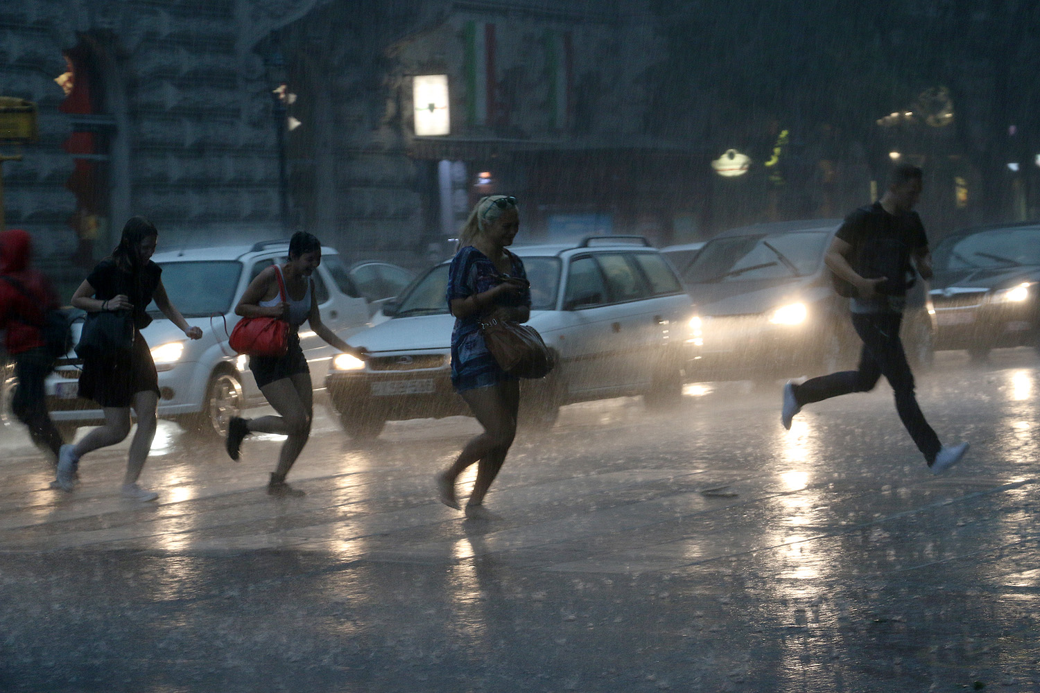 Illustration for article titled Utoljára Bangkokban élveztem ennyire felhőszakadást