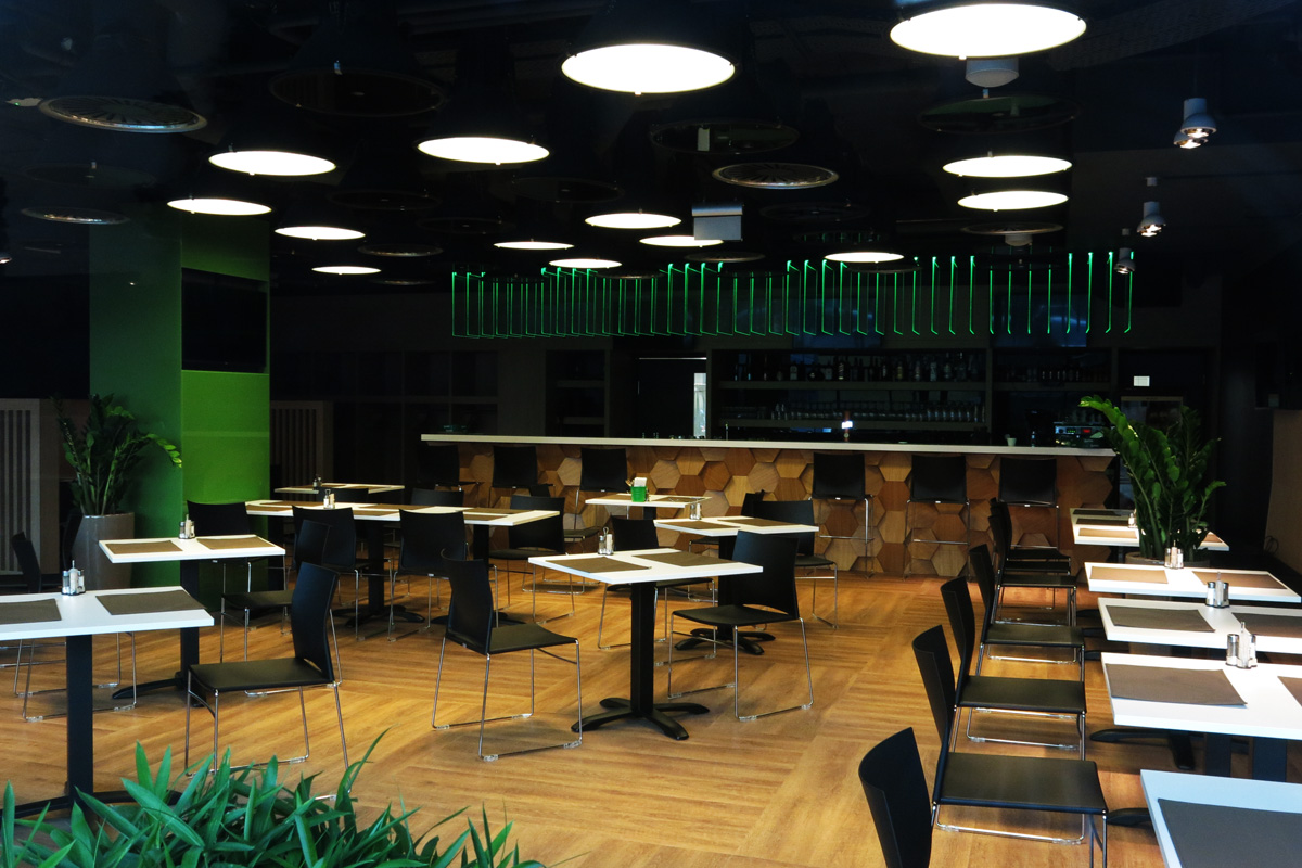 Illustration for article titled Mit gondoltok, az RTL Klub vagy a TV2 fog hirdetni a Fradi-stadionban?