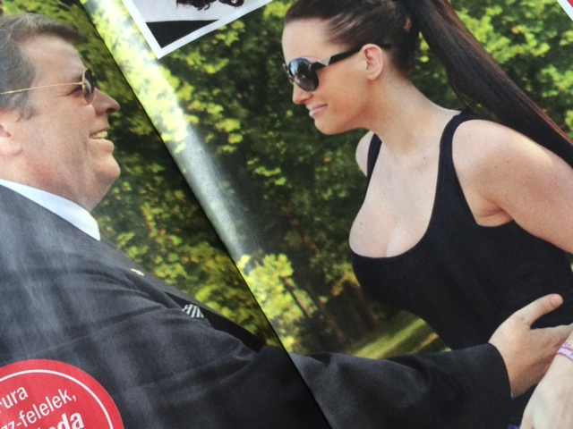 Illustration for article titled Schmuck Andor a csúcstámadás helyett a csöcstámadást választotta