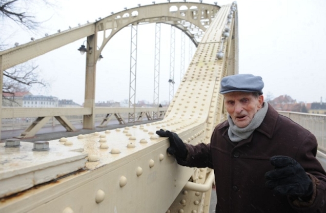 Meghalt Rezső bácsi