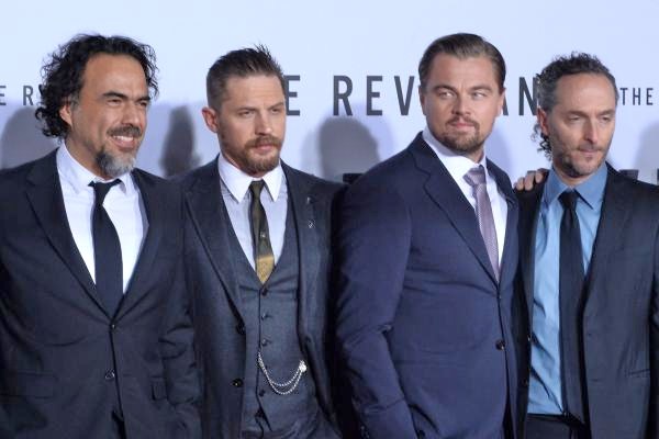 Illustration for article titled DiCaprio harca az óriás medvével az Oscar díjért!Frissítve a Golden Globe elismerésekkel-videó interjú!