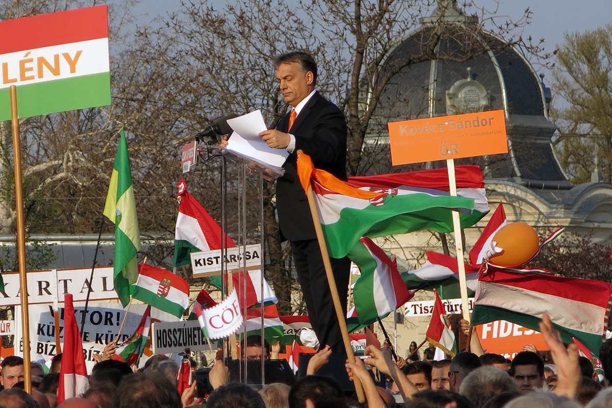 Illustration for article titled Orbán: Ennek a választásnak mi vagyunk az esélyesei (Percről percre)