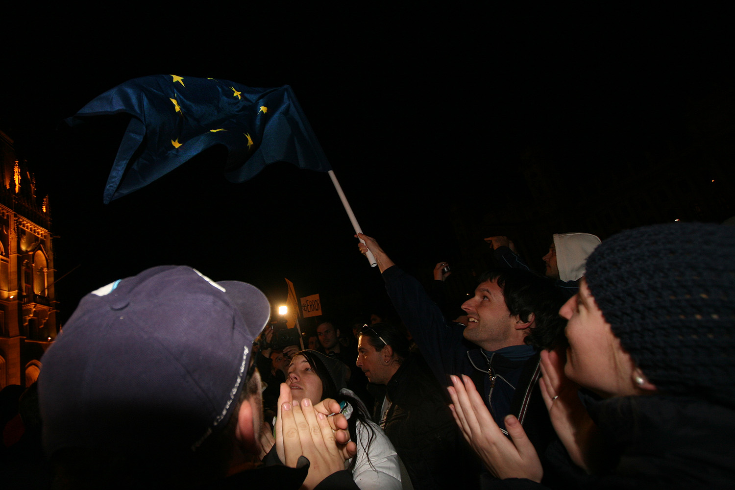 Illustration for article titled Hatalmassá dagadt a második netadóellenes tüntetés