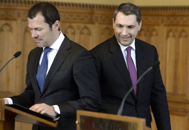 Bejelentéscunami és néhány szúrás Simicskának