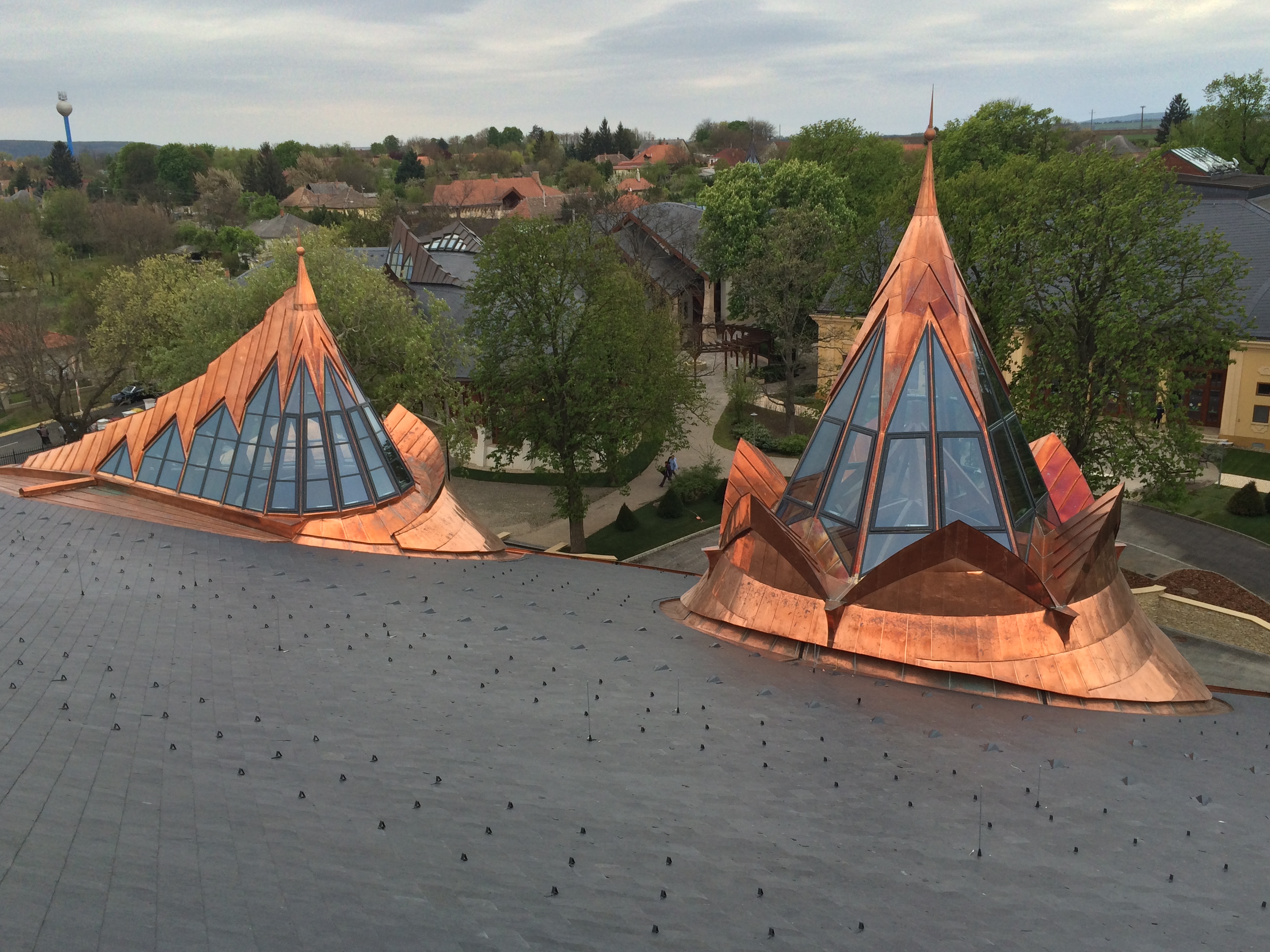 Illustration for article titled Sosem látott fotók I. Orbán Ramszesz felcsúti piramisából