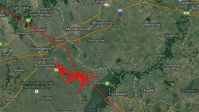 Illustration for article titled Kövessétek ti is, ahogyan Hófogó, a gólya újra eltéved Afrika felé