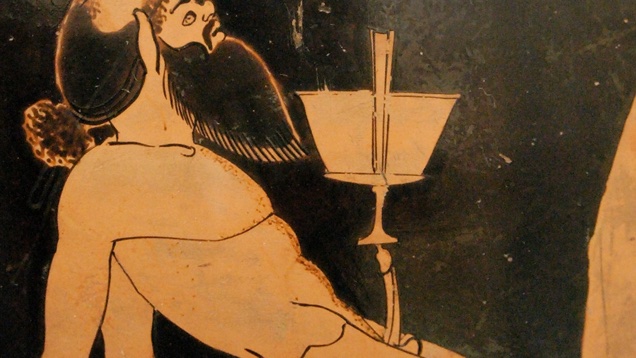 Szegeden, a Széchenyi téren szeméremsértett a szatír