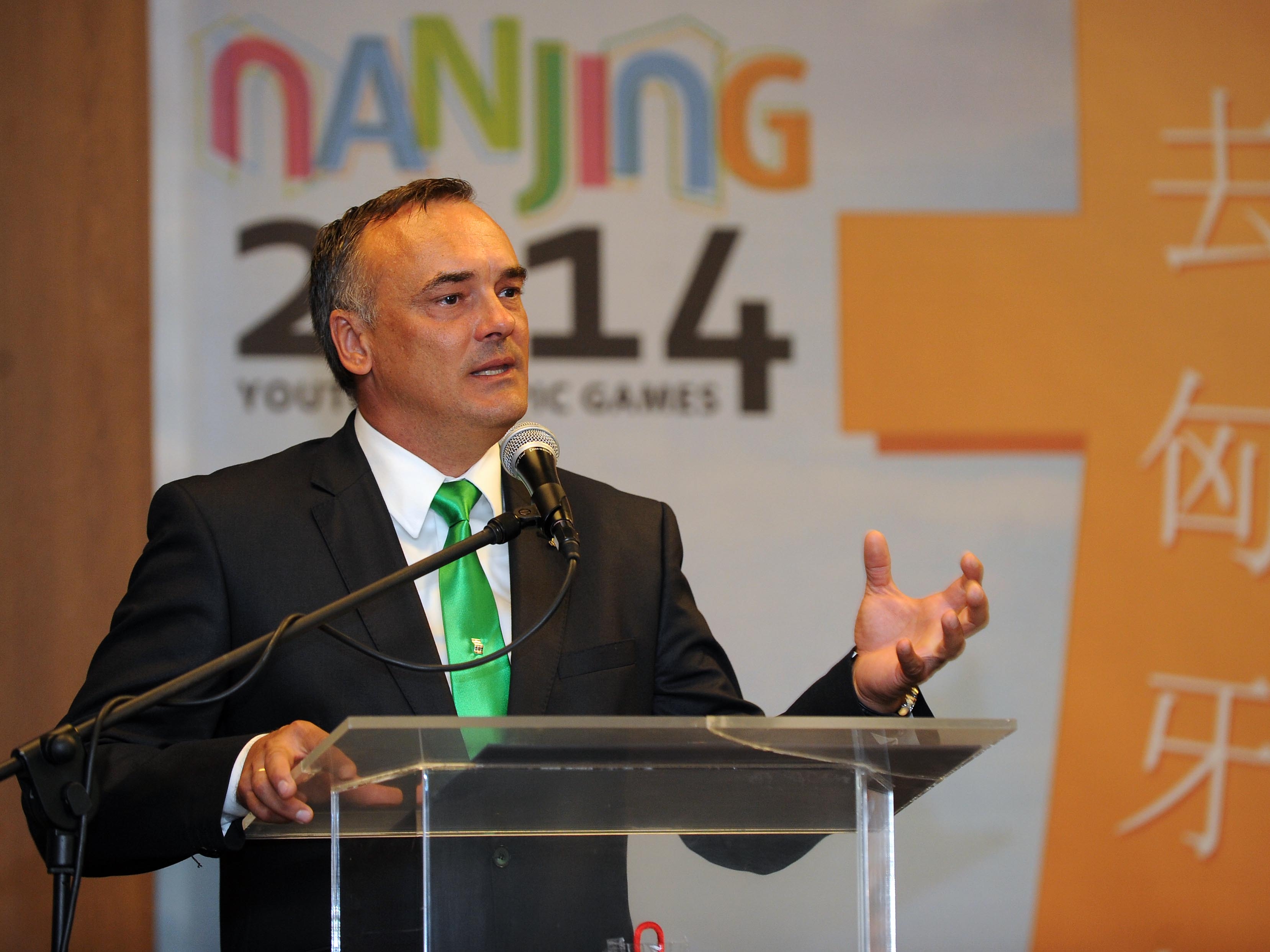 Itt az új fideszes kampánytéma, befűtötték az olimpiavonatot